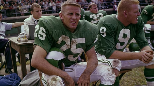tommy-mcdonald-play-eagles-hall-of-fame-ray-didinger.jpg
